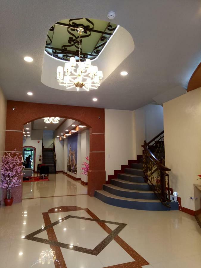 Elizabeth Hotel - Naga Pili  Екстериор снимка